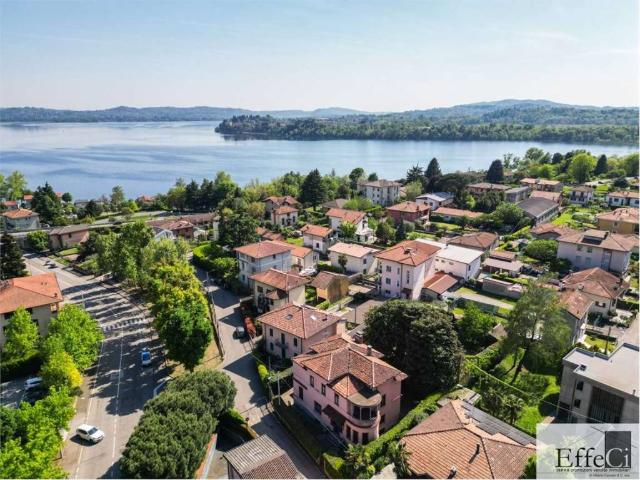 Villa Indipendente in vendita a Comunità Montana Valli del Verbano, Gavirate