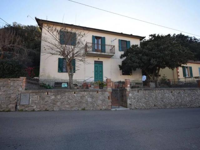Villa Indipendente in vendita a Bivio Di Ravi, Toscana