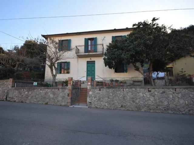 Villa Indipendente in vendita a Bivio Di Ravi, Toscana