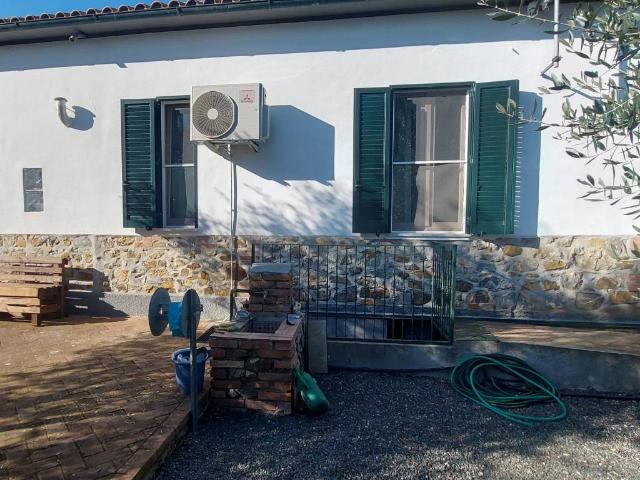 Villa Indipendente in vendita a Bivio Di Ravi, Toscana