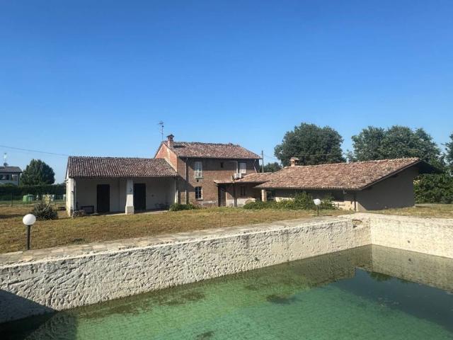 Villa Indipendente in vendita a Gazzola, Reggio Emilia
