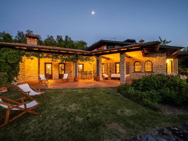 Villa Indipendente in vendita a Gazzola, Reggio Emilia
