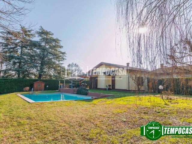 Villa Indipendente in vendita a Gazzola, Reggio Emilia