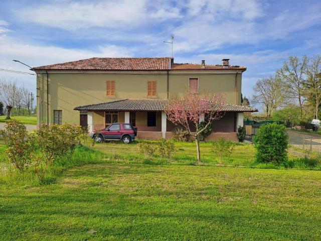 Villa Indipendente in vendita a Gazzola, Reggio Emilia