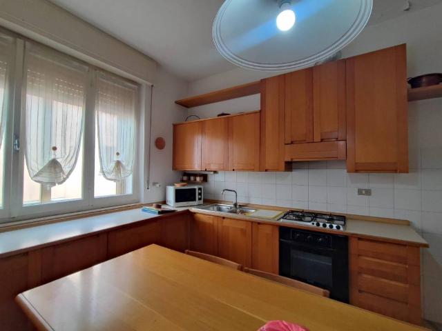 Villa Indipendente in vendita a Gazzuolo, Lombardia