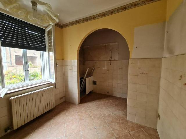 Villa Indipendente in vendita a Gazzuolo, Lombardia