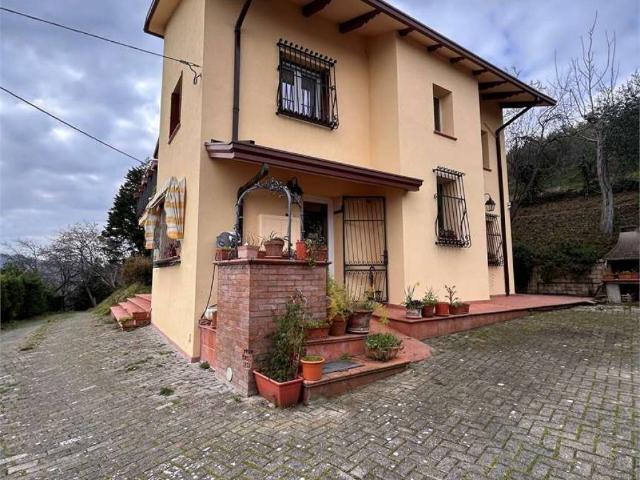 Villa Indipendente in vendita a Gemmano, Reggio Emilia