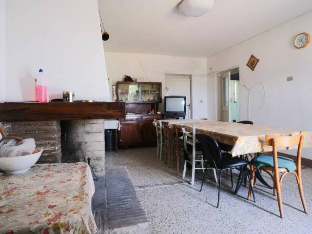 Villa Indipendente in vendita a Gemmano, Reggio Emilia