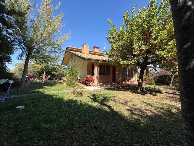 Villa Indipendente in vendita a Villa di Gemmano, Gemmano