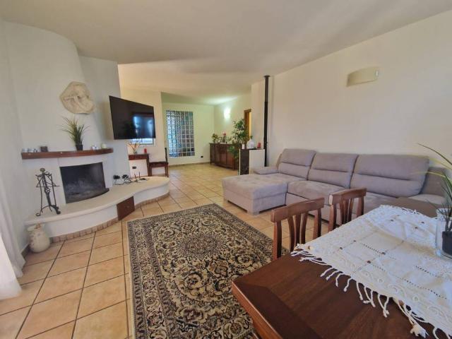 Villa Indipendente in vendita a Gemmano, Reggio Emilia