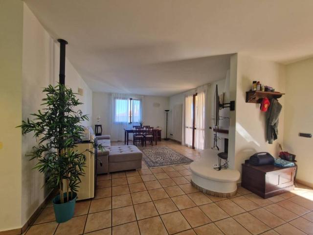 Villa Indipendente in vendita a Villa di Gemmano, Gemmano