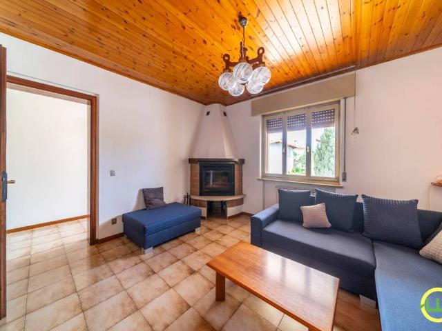 Villa Indipendente in vendita a Gemona Del Friuli, Friuli-Venezia Giulia