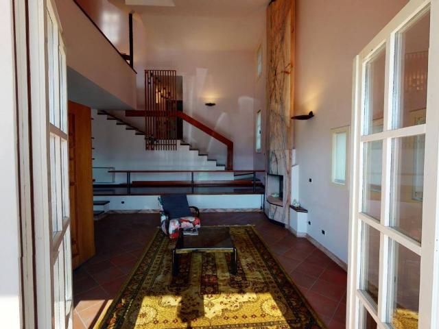 Villa Indipendente in vendita a Gemona Del Friuli, Friuli-Venezia Giulia