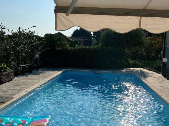 Villa Indipendente in vendita a Comunità Montana Valli del Verbano, Gemonio
