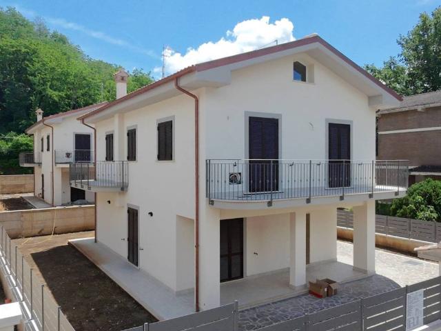 Villa Indipendente in vendita a Roma Capitale, Lazio