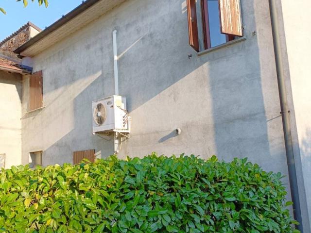 Villa Indipendente in vendita a Genivolta, Lombardia