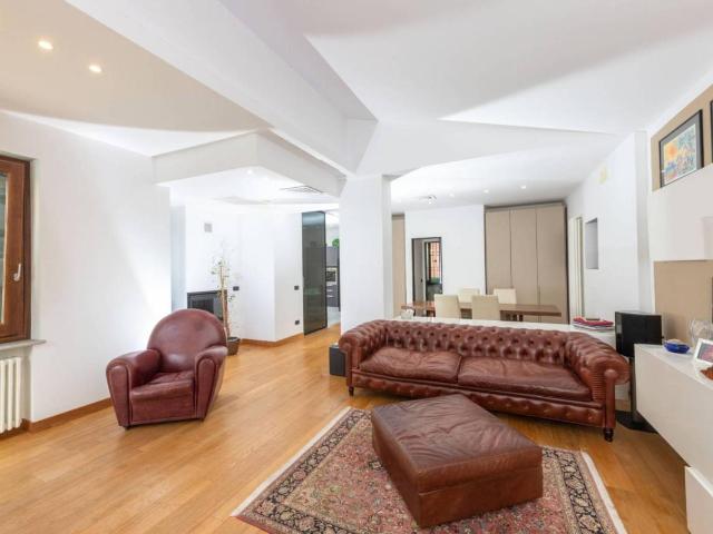 Villa Indipendente in vendita a Levante, Serra Riccò