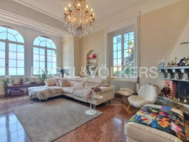 Villa Indipendente in vendita a Levante, Serra Riccò