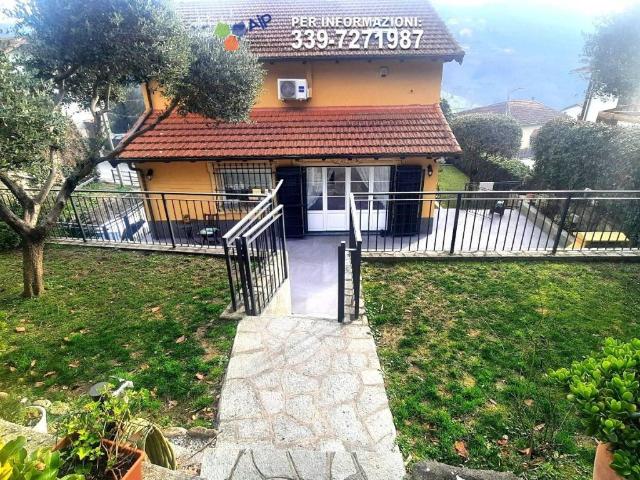 Villa Indipendente in vendita a Cesino, Serra Riccò