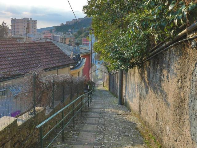 Villa Indipendente in vendita a Bassa Val Bisagno, Serra Riccò