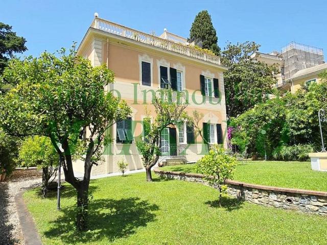 Villa Indipendente in vendita a Sant'Ilario, Genova