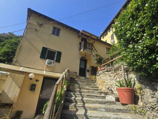 Villa Indipendente in vendita a Case Porcelletta, Serra Riccò