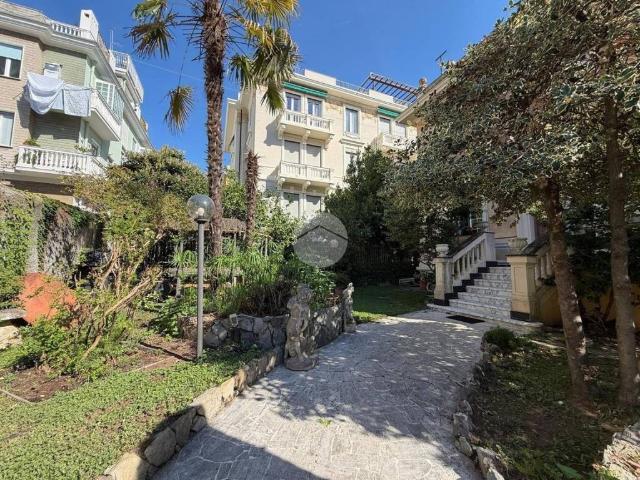 Villa Indipendente in vendita a Ponente, Serra Riccò