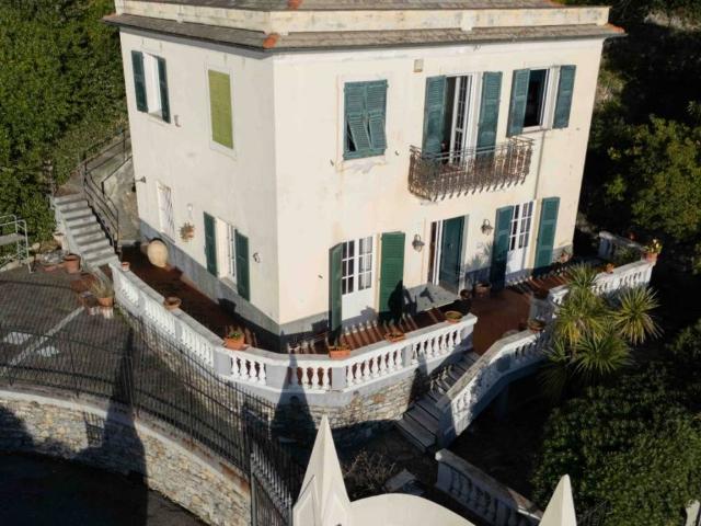 Villa Indipendente in vendita a Levante, Serra Riccò
