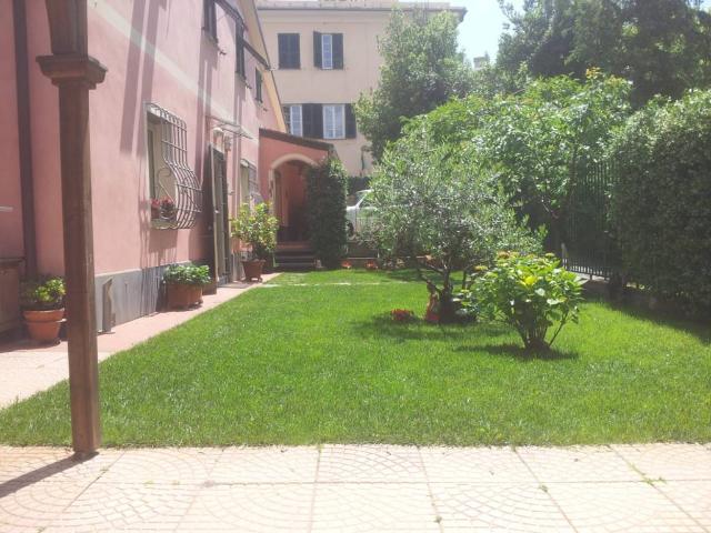 Villa Indipendente in vendita a Medio Levante, Serra Riccò