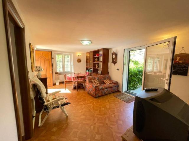 Villa Indipendente in vendita a Bassa Val Bisagno, Serra Riccò