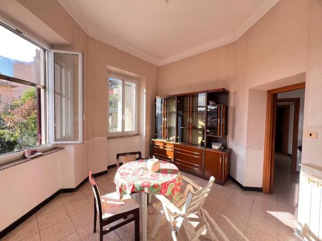 Villa Indipendente in vendita a Bassa Val Bisagno, Serra Riccò