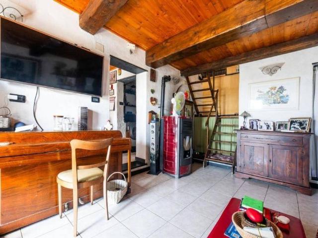 Villa Indipendente in vendita a Levante, Serra Riccò