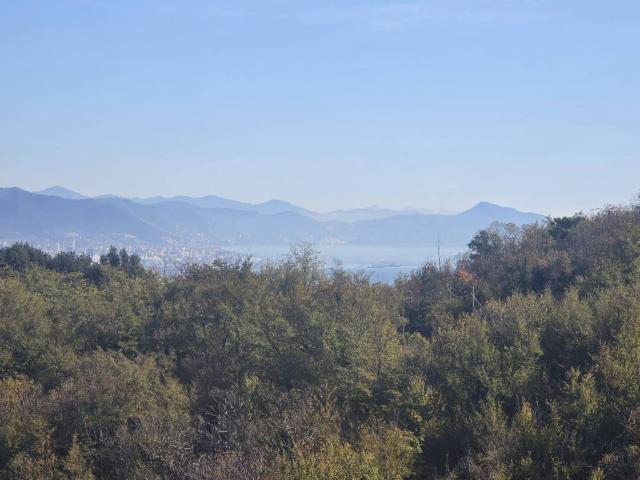 Villa Indipendente in vendita a Case Porcelletta, Serra Riccò