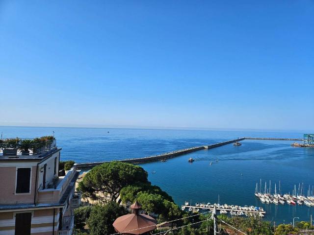 Villa Indipendente in vendita a Ponente, Serra Riccò