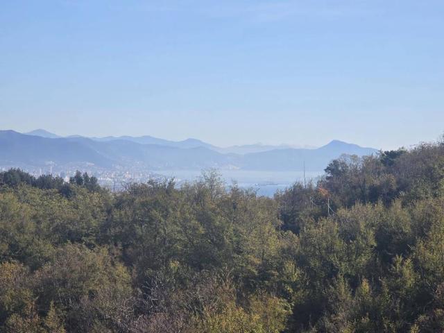 Villa Indipendente in vendita a Ponente, Serra Riccò