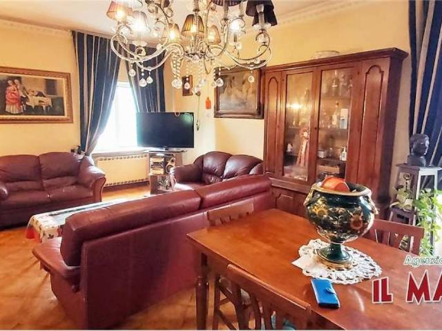 Villa Indipendente in vendita a Val Polcevera, Serra Riccò