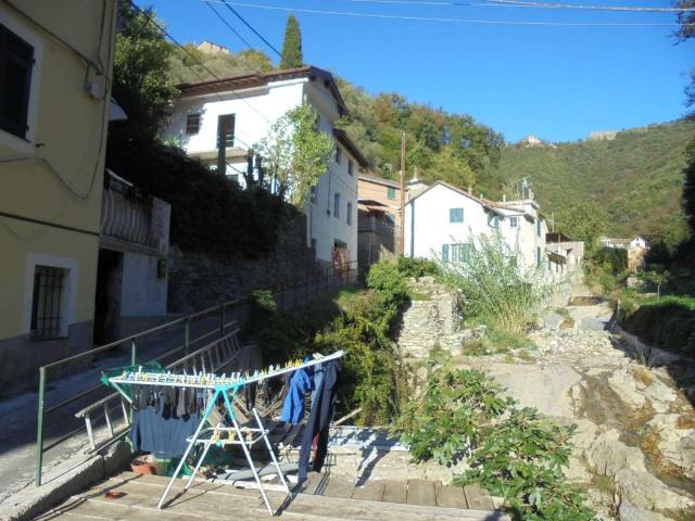 Villa Indipendente in vendita a Finocchiara, Genova