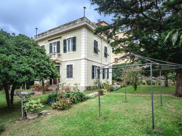 Villa Indipendente in vendita a Colle degli Ometti, Serra Riccò