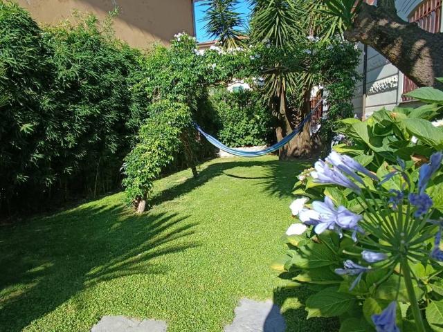 Villa Indipendente in vendita a Serra Riccò, Liguria
