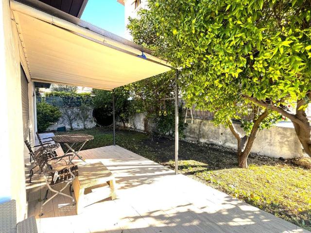 Villa Indipendente in vendita a Murcarolo, Serra Riccò