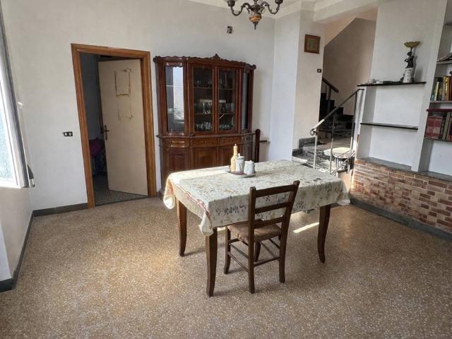 Villa Indipendente in vendita a Val Polcevera, Serra Riccò