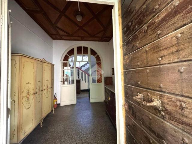 Villa Indipendente in vendita a Val Polcevera, Serra Riccò