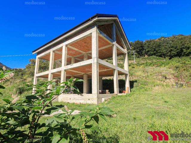 Villa Indipendente in vendita a Ponente, Serra Riccò