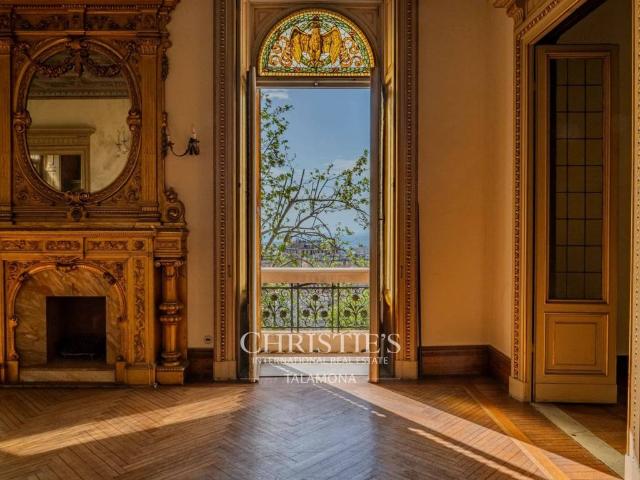 Villa Indipendente in vendita a Centro Est, Serra Riccò