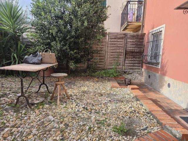 Villa Indipendente in vendita a Levante, Serra Riccò