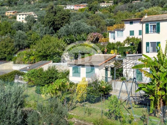 Villa Indipendente in vendita a Levante, Serra Riccò