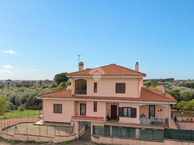 Villa Indipendente in vendita a Roma Capitale, Lazio