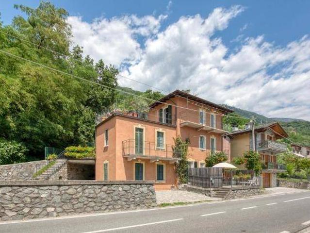 Villa Indipendente in vendita a Gera Lario, Lombardia