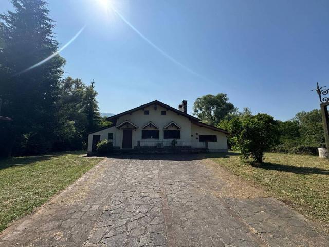 Villa Indipendente in vendita a Roma Capitale, Lazio
