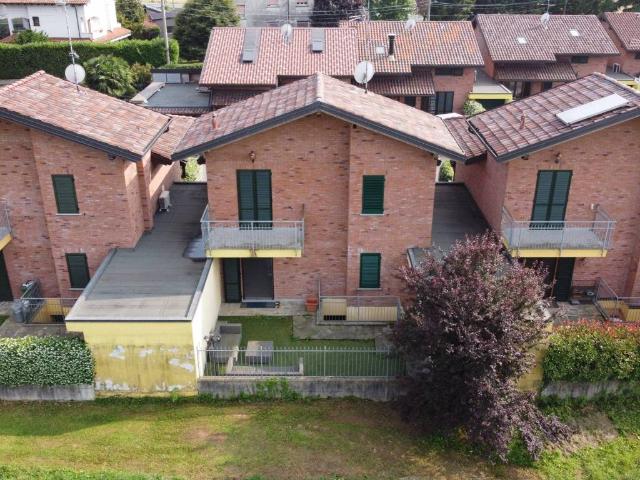 Villa Indipendente in vendita a Villaggio Moneta, Gerenzano